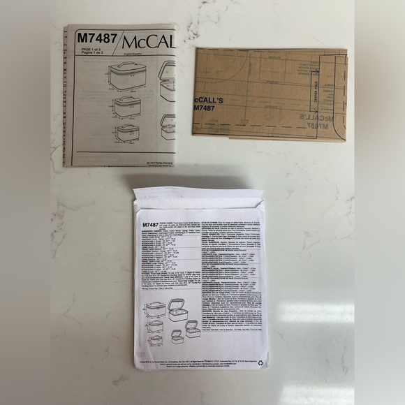 3/$30 BUNDLE&SAVE ✨ McCall’s Patterns Travel Cases in Three Sizes Sewing Pattern - Picture 7 of 9